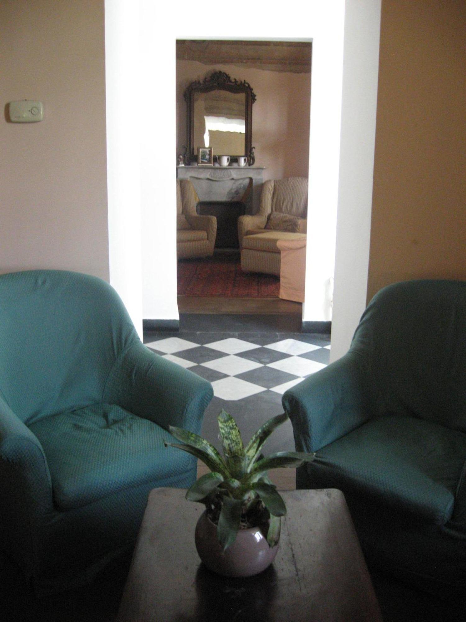 Hotel Beau Rivage อาลัสซิโอ ภายนอก รูปภาพ